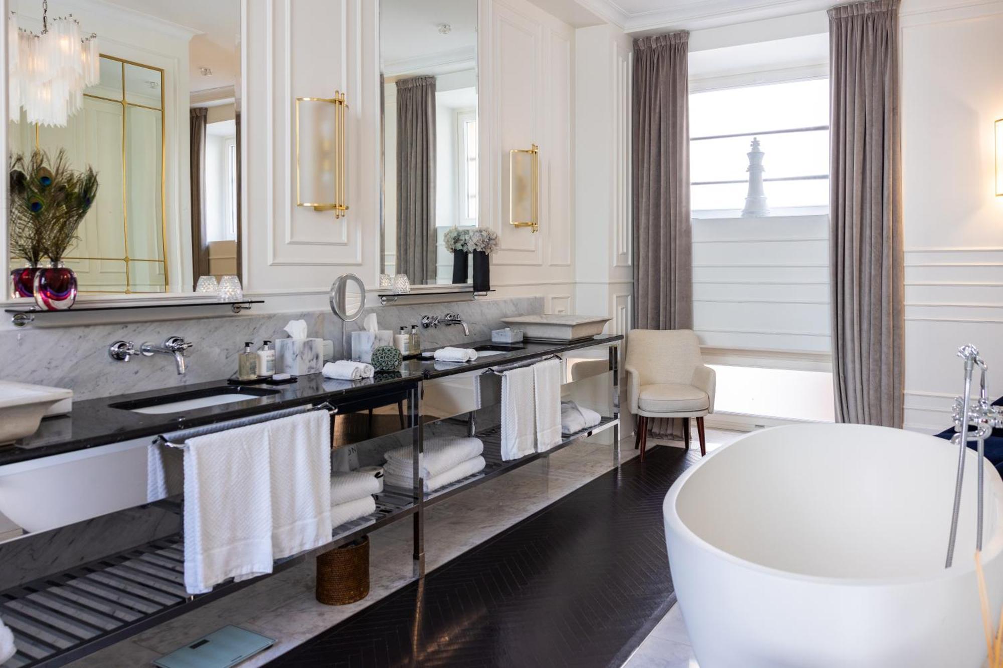 Vilon - Small Luxury Of The World