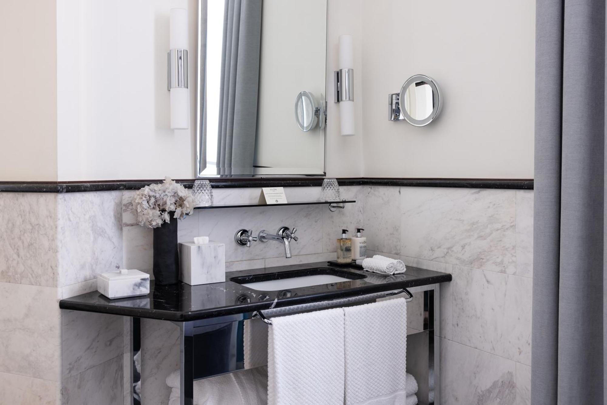 Vilon - Small Luxury Of The World 5*