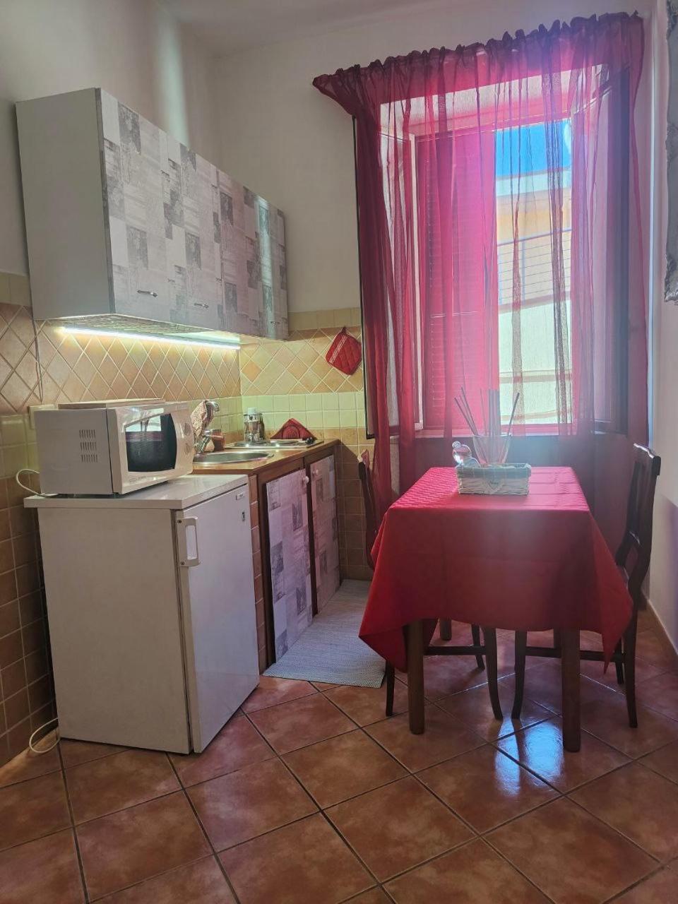 Red Nine - Stazione Tiburtina Apartment