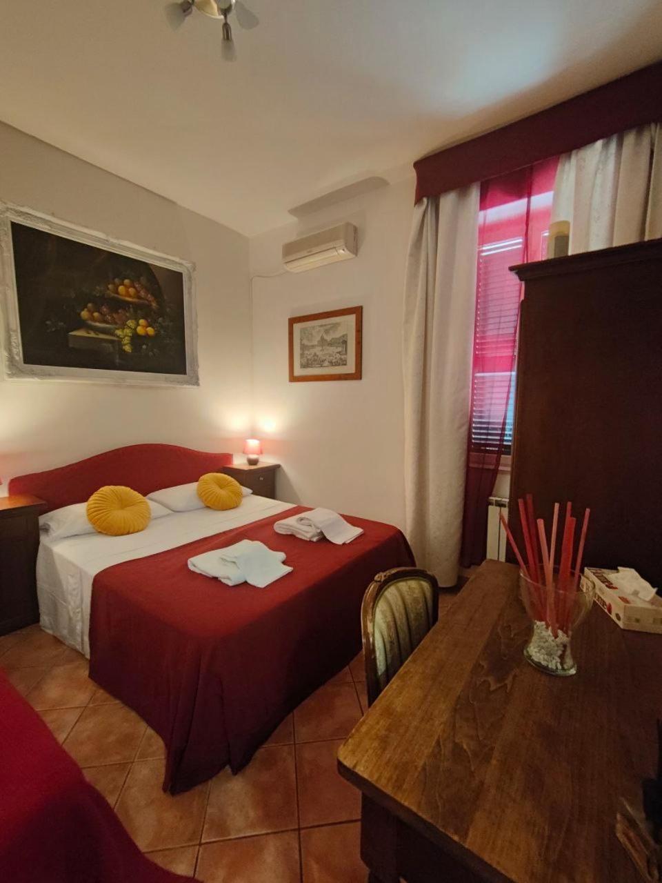 Apartment Red Nine - Stazione Tiburtina Rom
