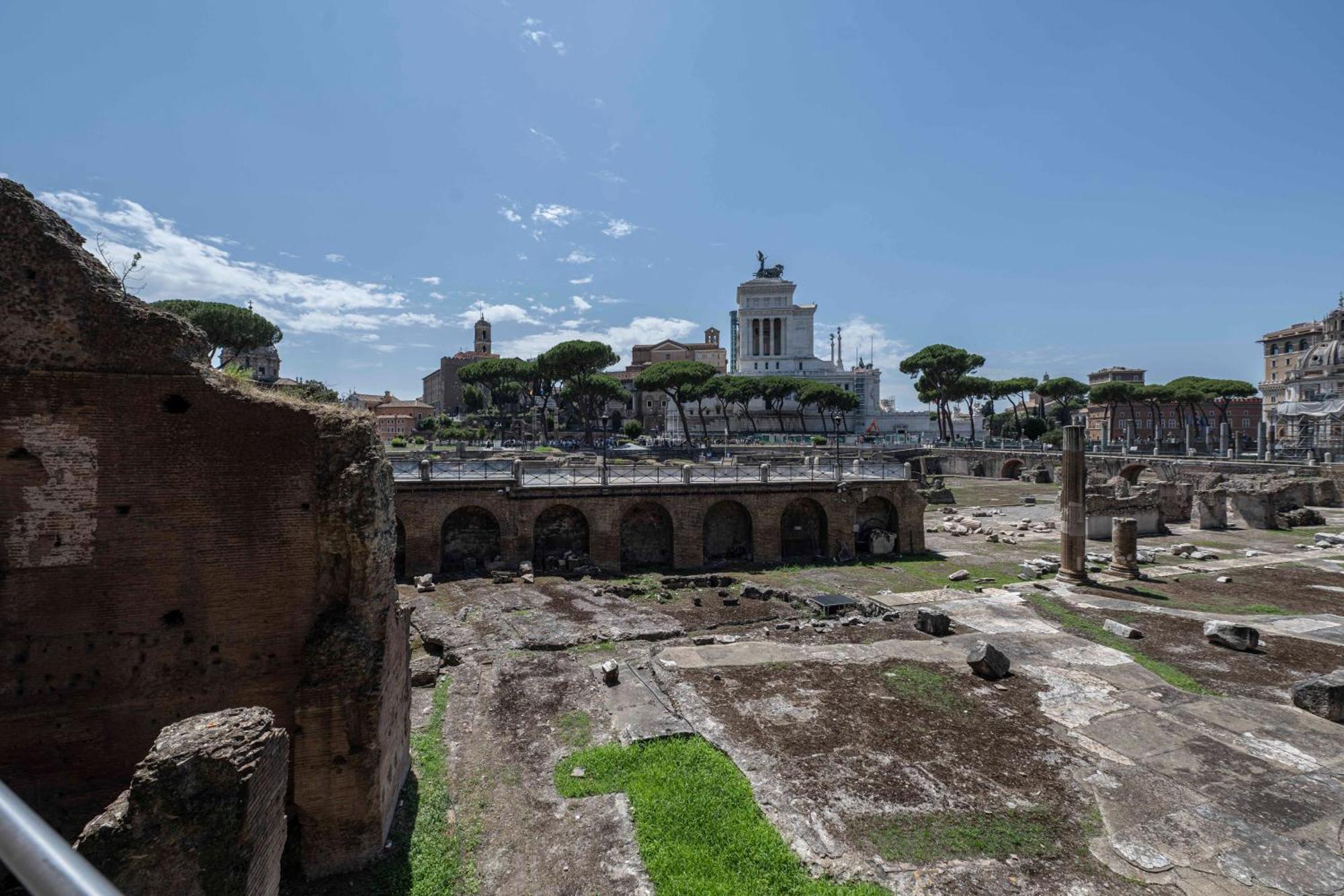 Ibernesi 23 - Fori Imperiali Roma