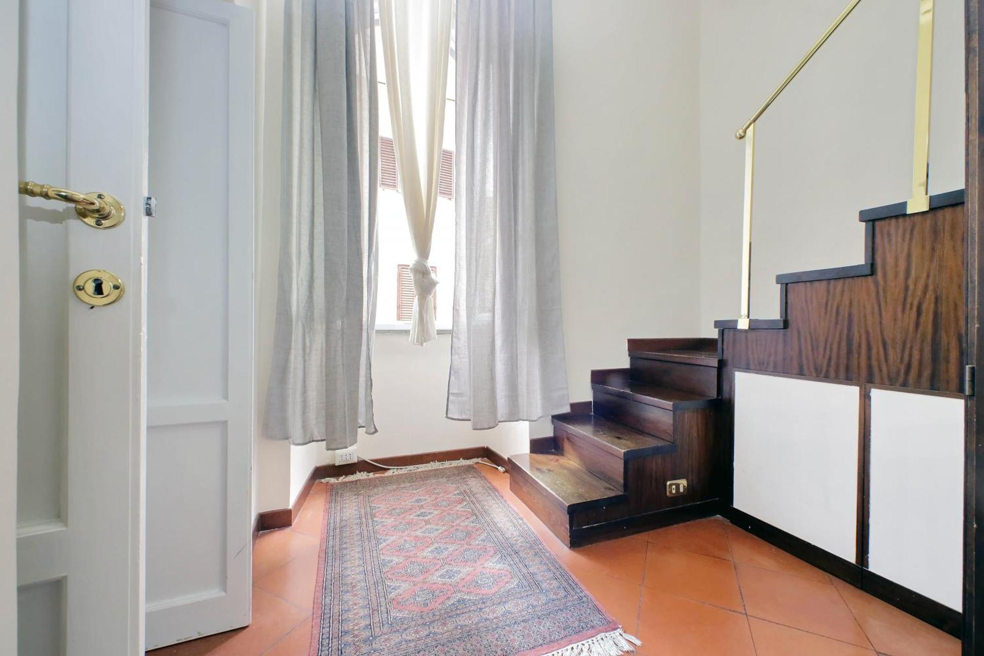 Leonina4 Cozy Roma