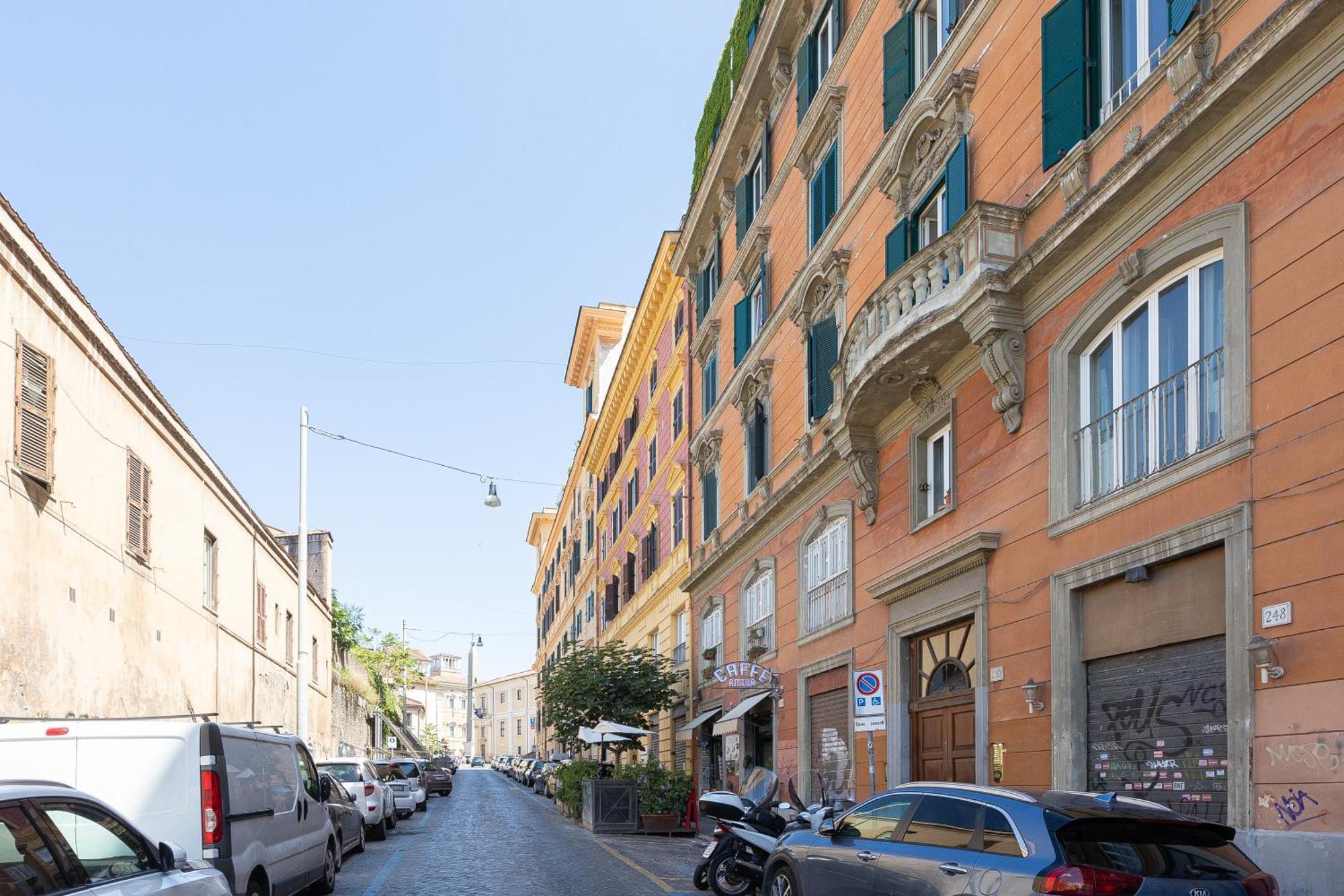 Apartamento Colosseo Modern By In