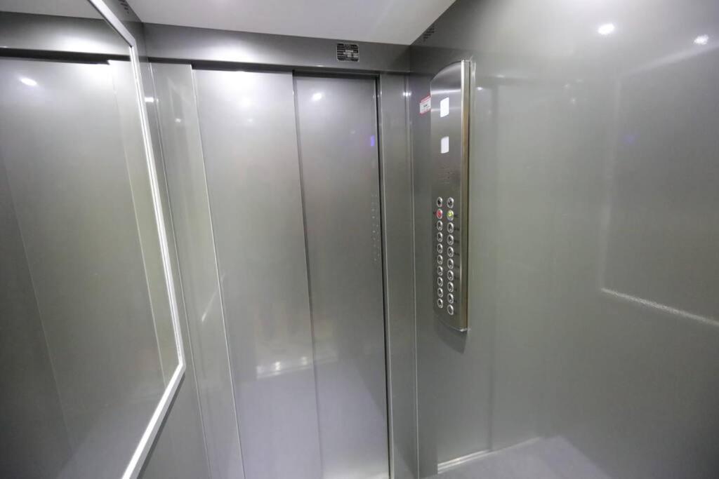 Pochi Passi Da San Pietro Metro A Cipro Apartamento
