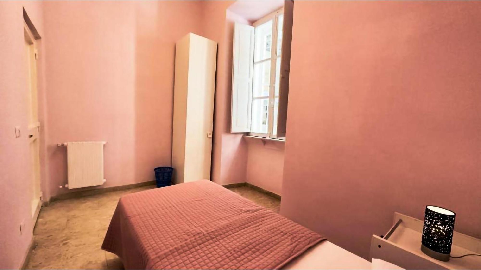 Sina Rent Hostal