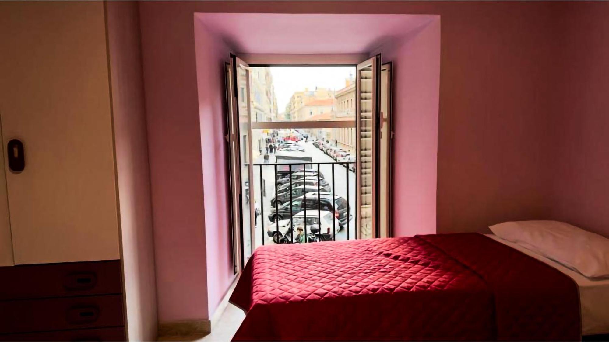 Sina Rent Hostal Roma