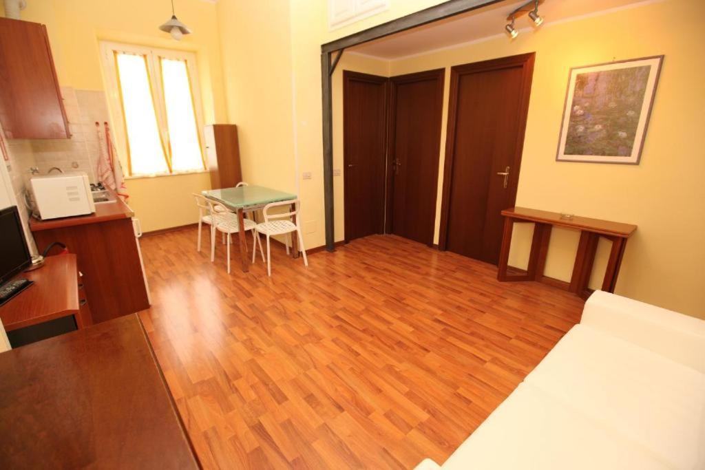 Apartment Family Rom