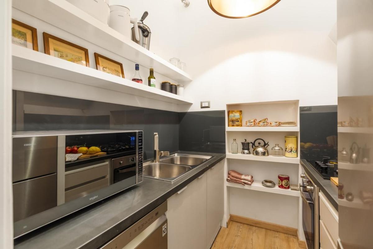Trilussa Stylish Penthouse Apartment
