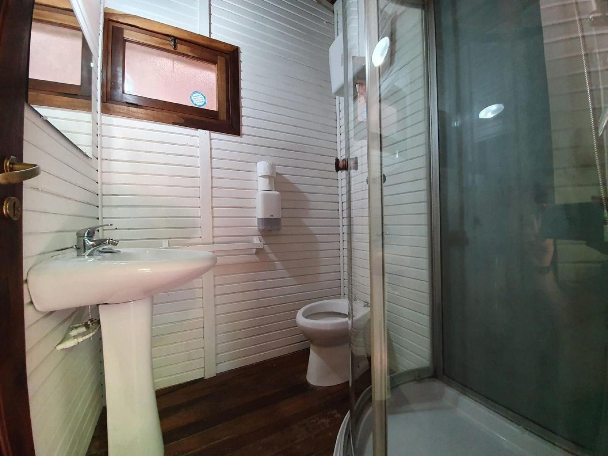Beautiful In With Shared Swimming Pool Roma