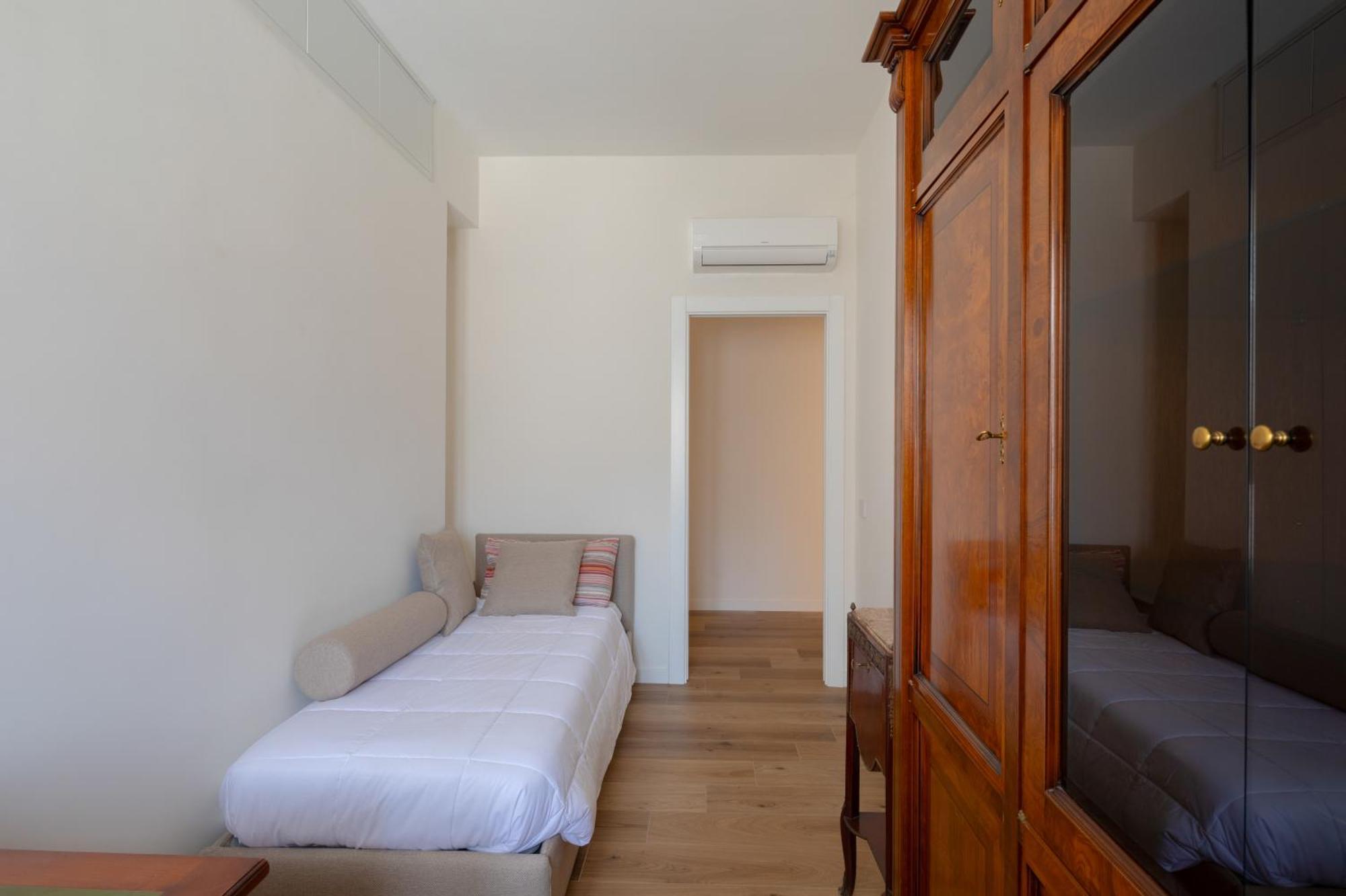 Apartamento - Ruins House - 750m From The Metro Station Roma