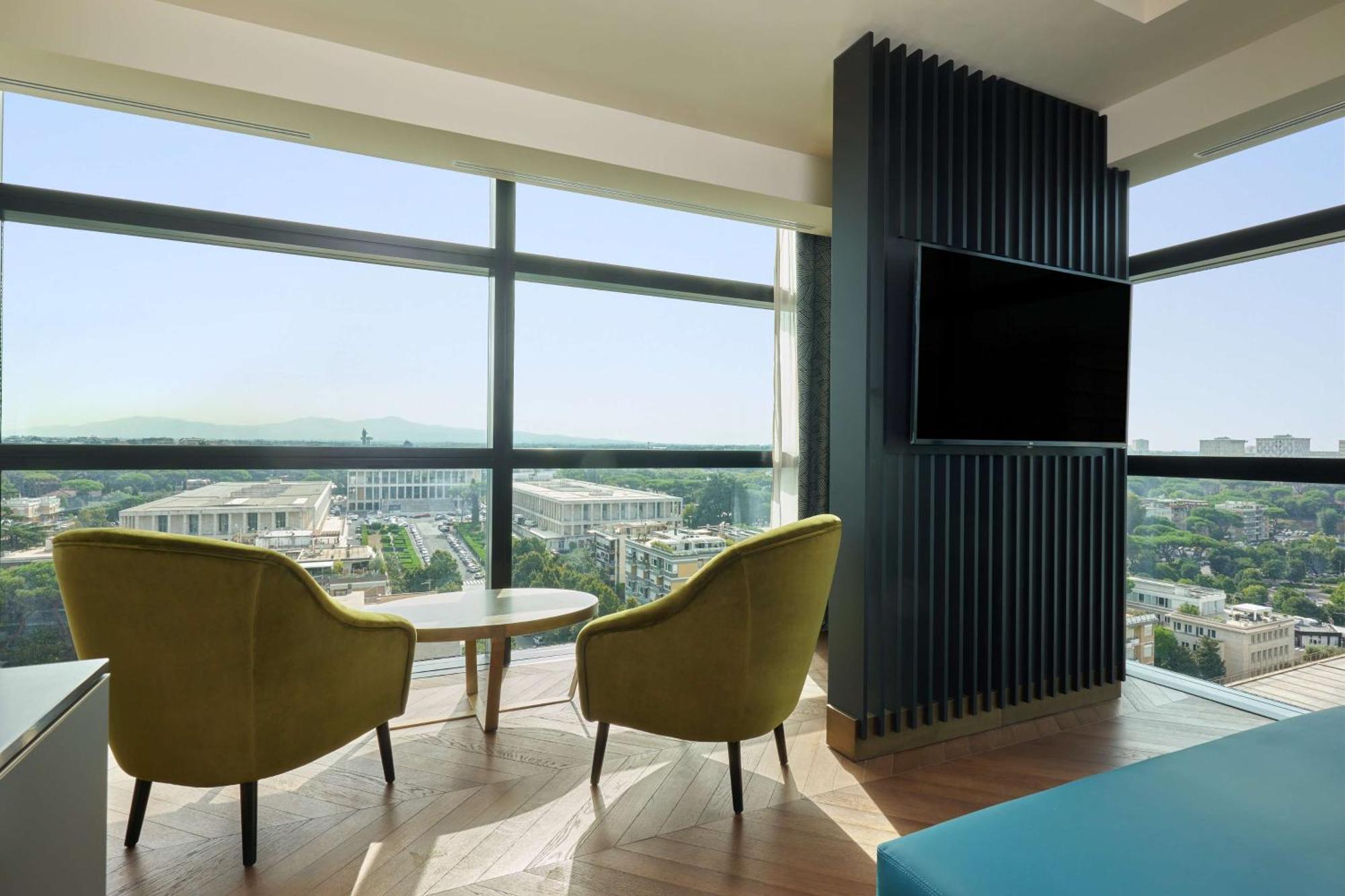 Hilton Eur La 4*