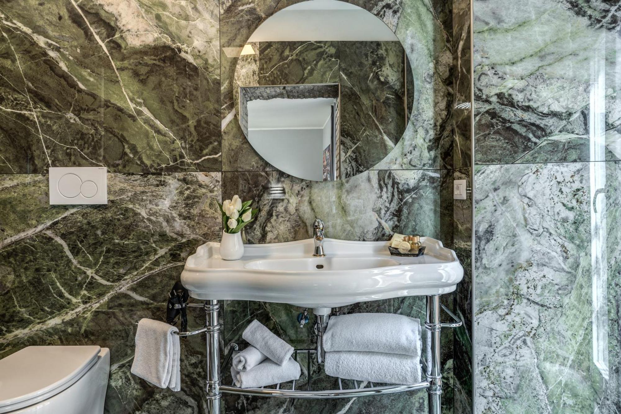 Spanish Step Dream Suites Rome