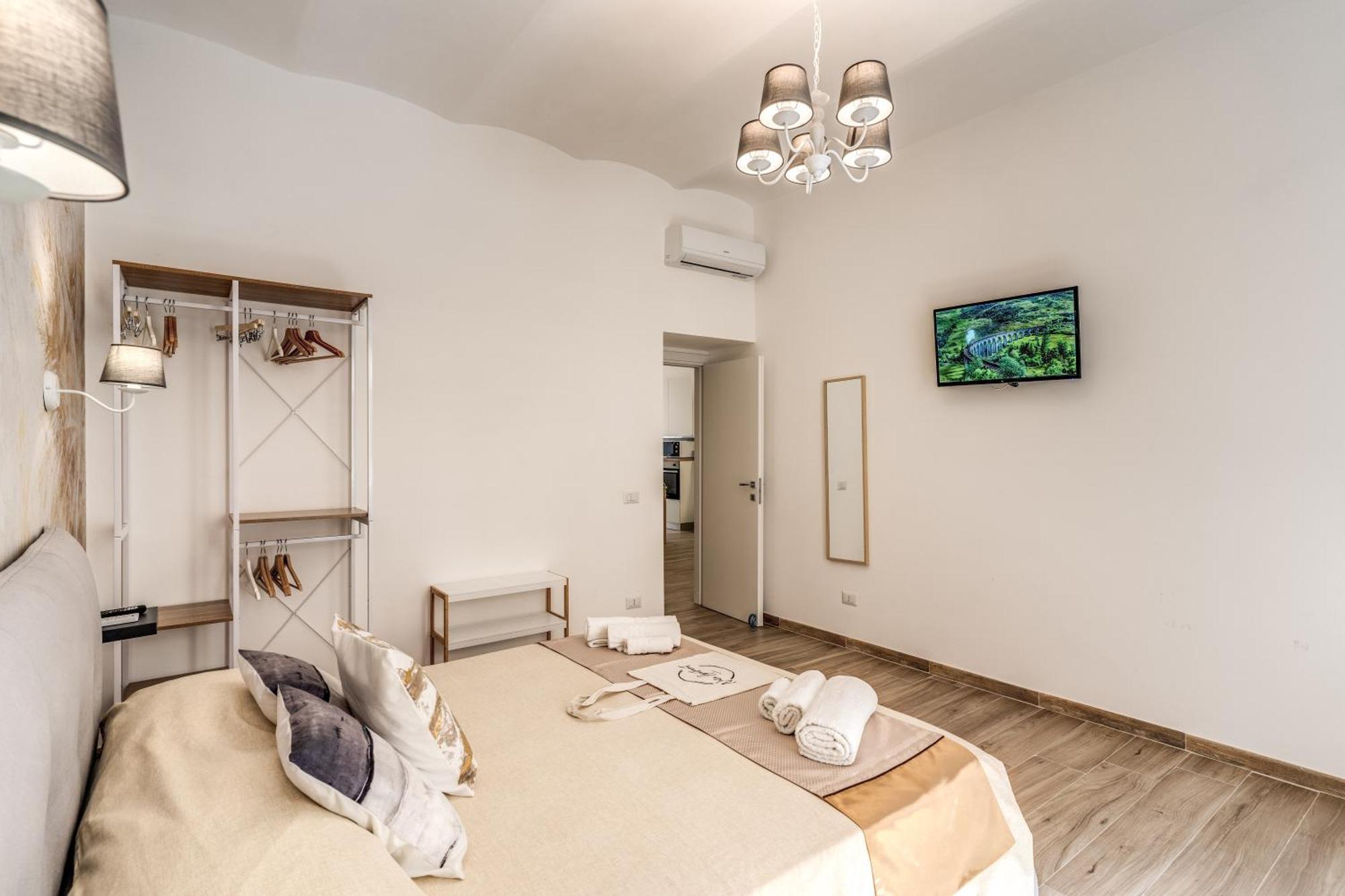 Nala & Kira - Two Big For Groups In The Center Of Appartamento