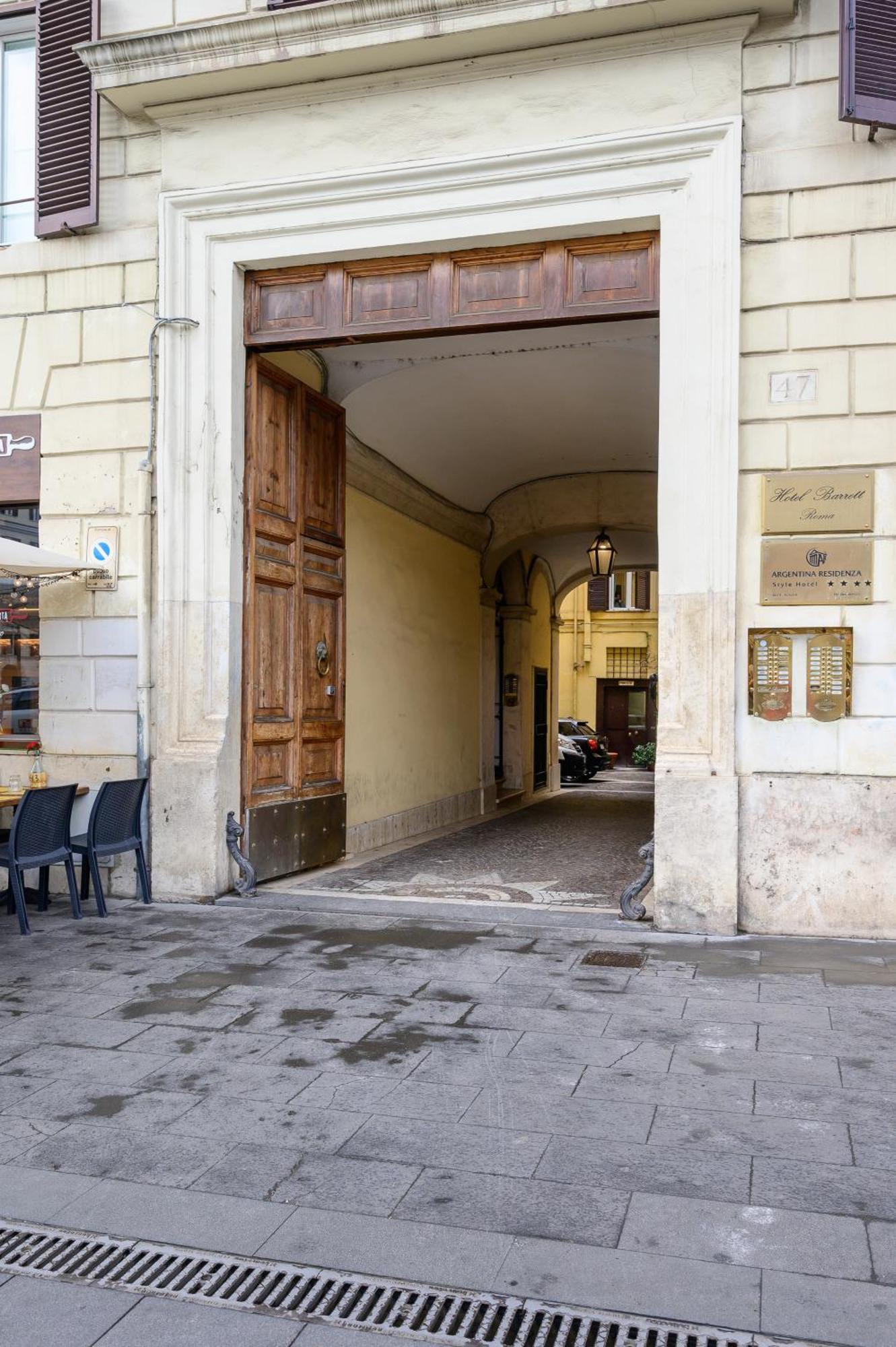 Via Di Torre Argentina Roma