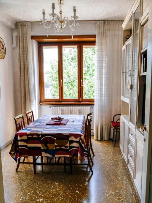 Chic And Spacious Penthouse * Rom