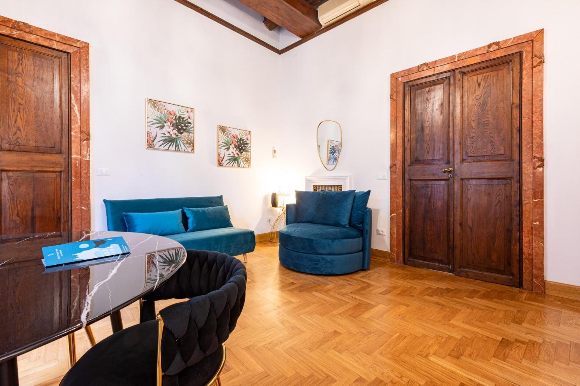 Spanish Steps Exclusive - Collection Roma