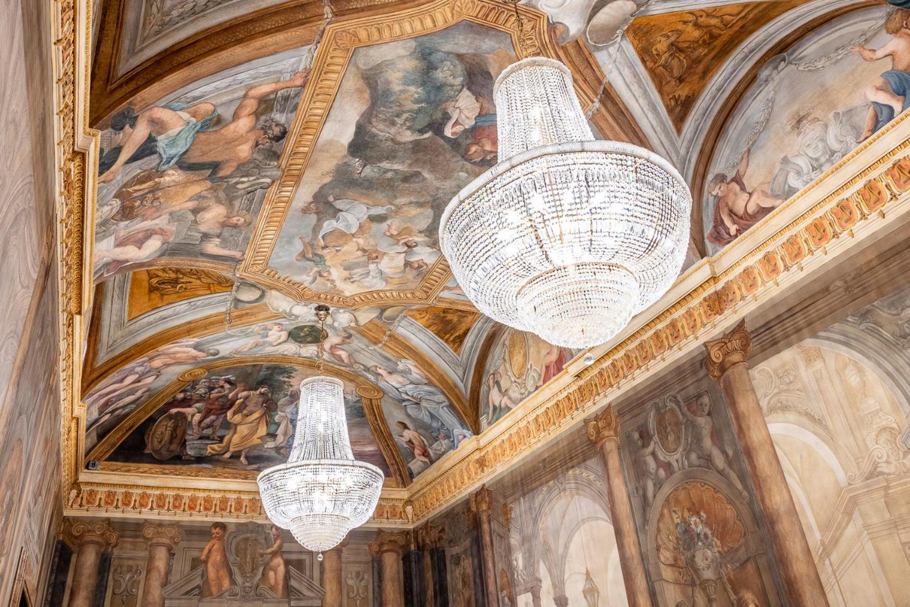 Palazzo - The Leading Of The World