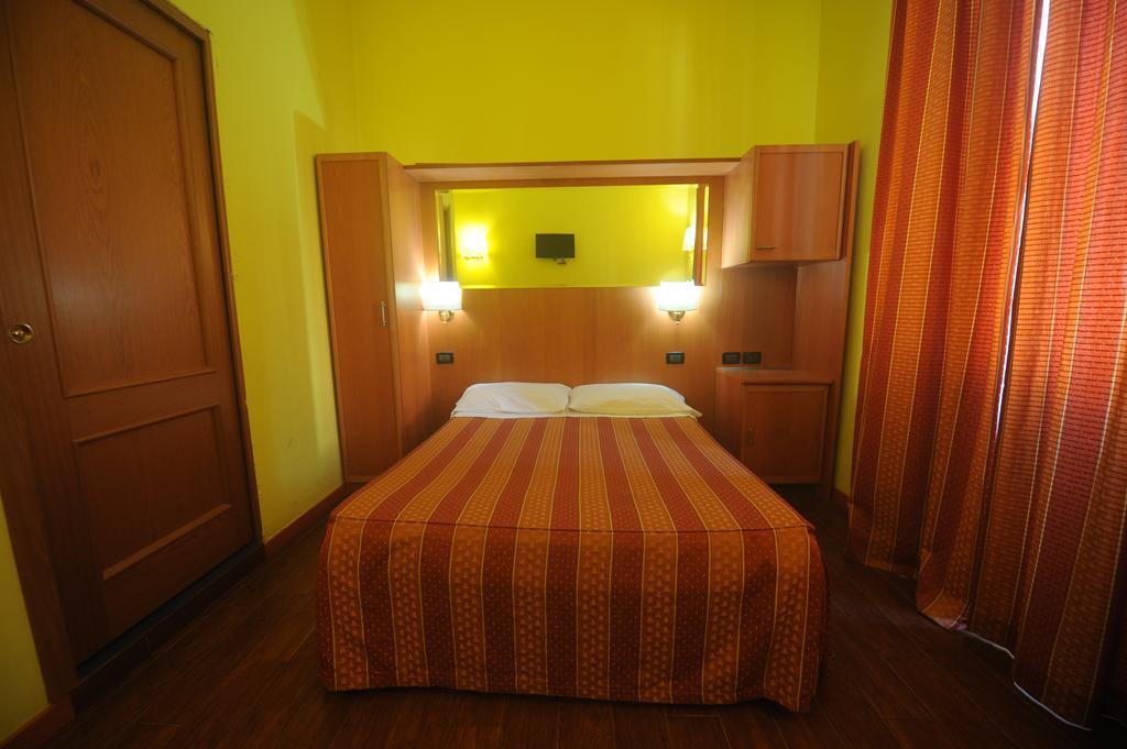 Hotell Lella 2*