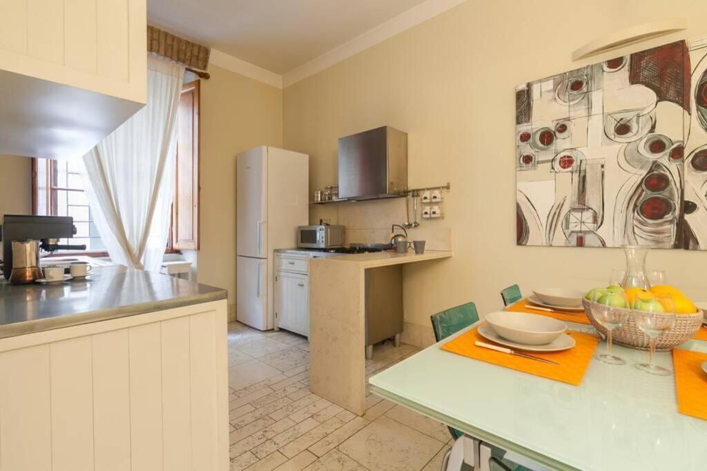 Borgo Pio - Quite And Spacious Roma