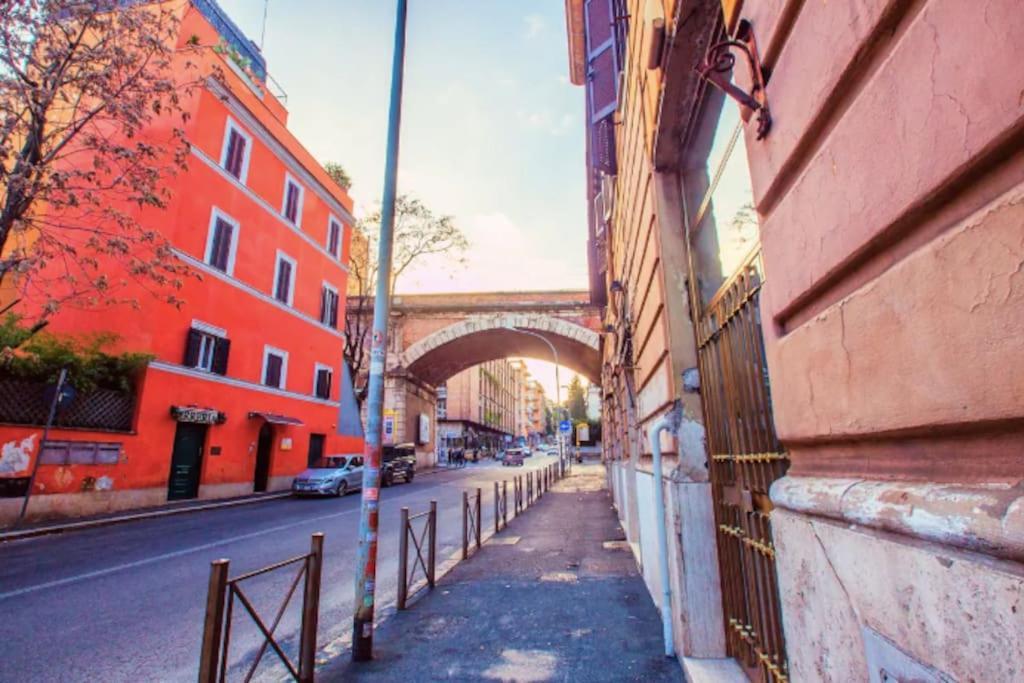 San Peter's - Cosy Renovated Penthouse Apartment Rome