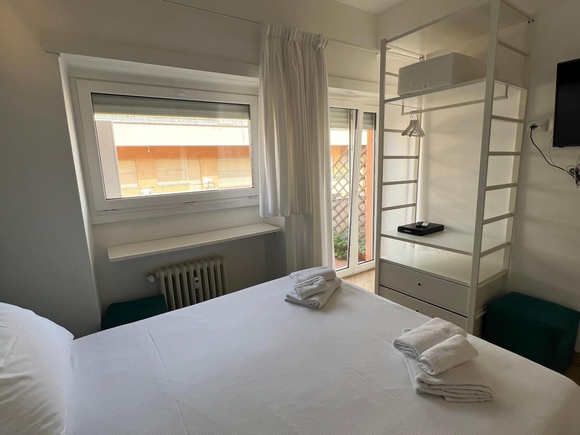 Affreschi Al Vaticano Guest house 2*