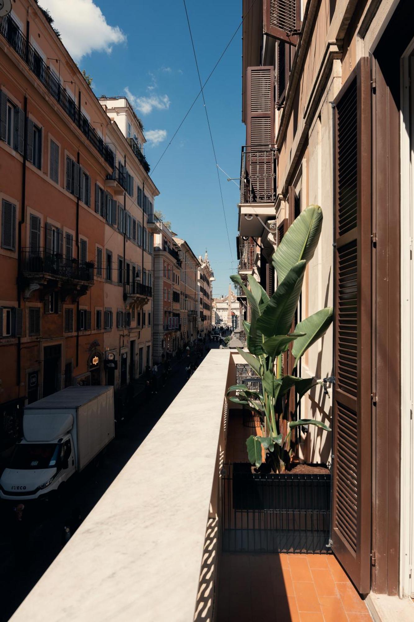 The Flow - Via Del Corso * Roma