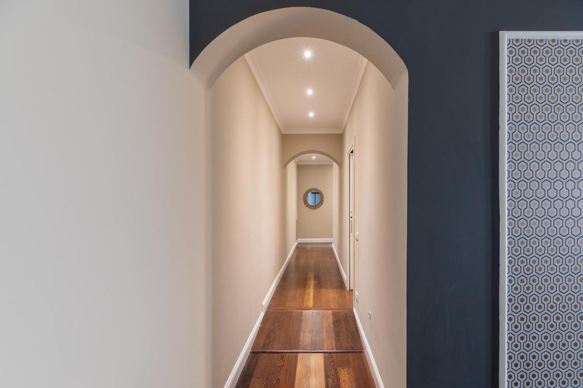 Iflat Contemporary Elegance In The Heart Of Apartamento