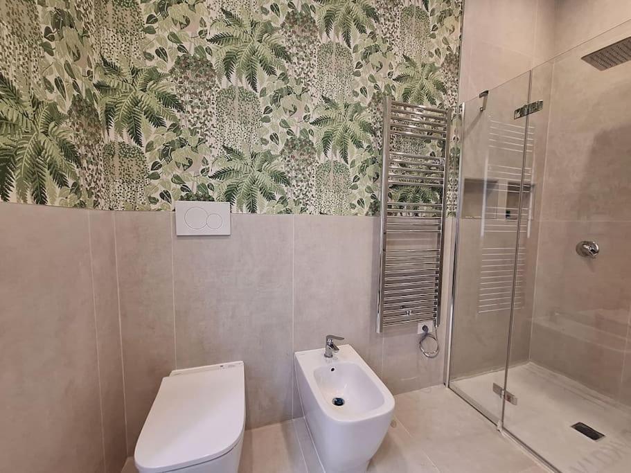 Peaceful 2 Bedrooms With Patio, Near Metro A Apartamento