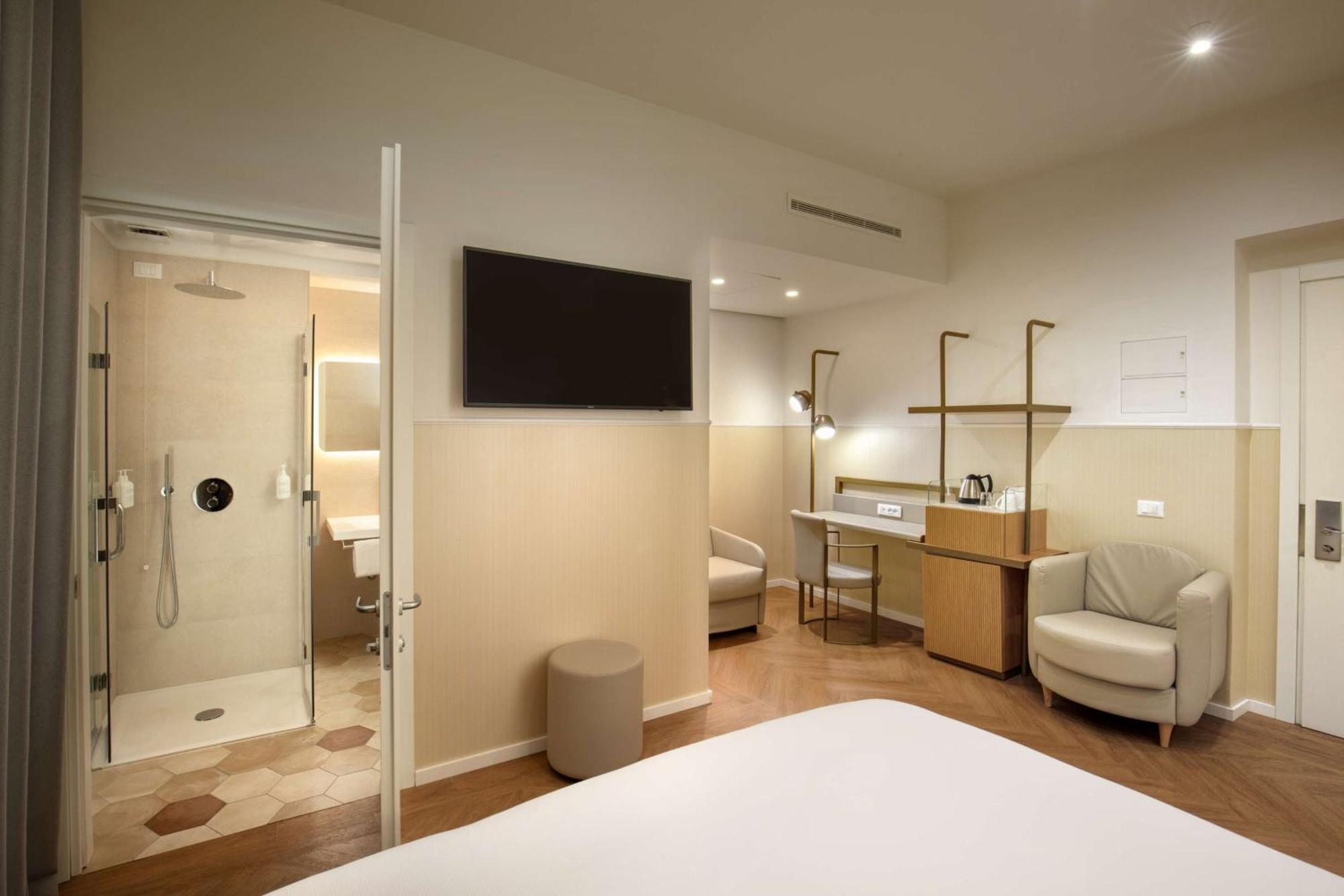 Hotel Cosmopolita 4*