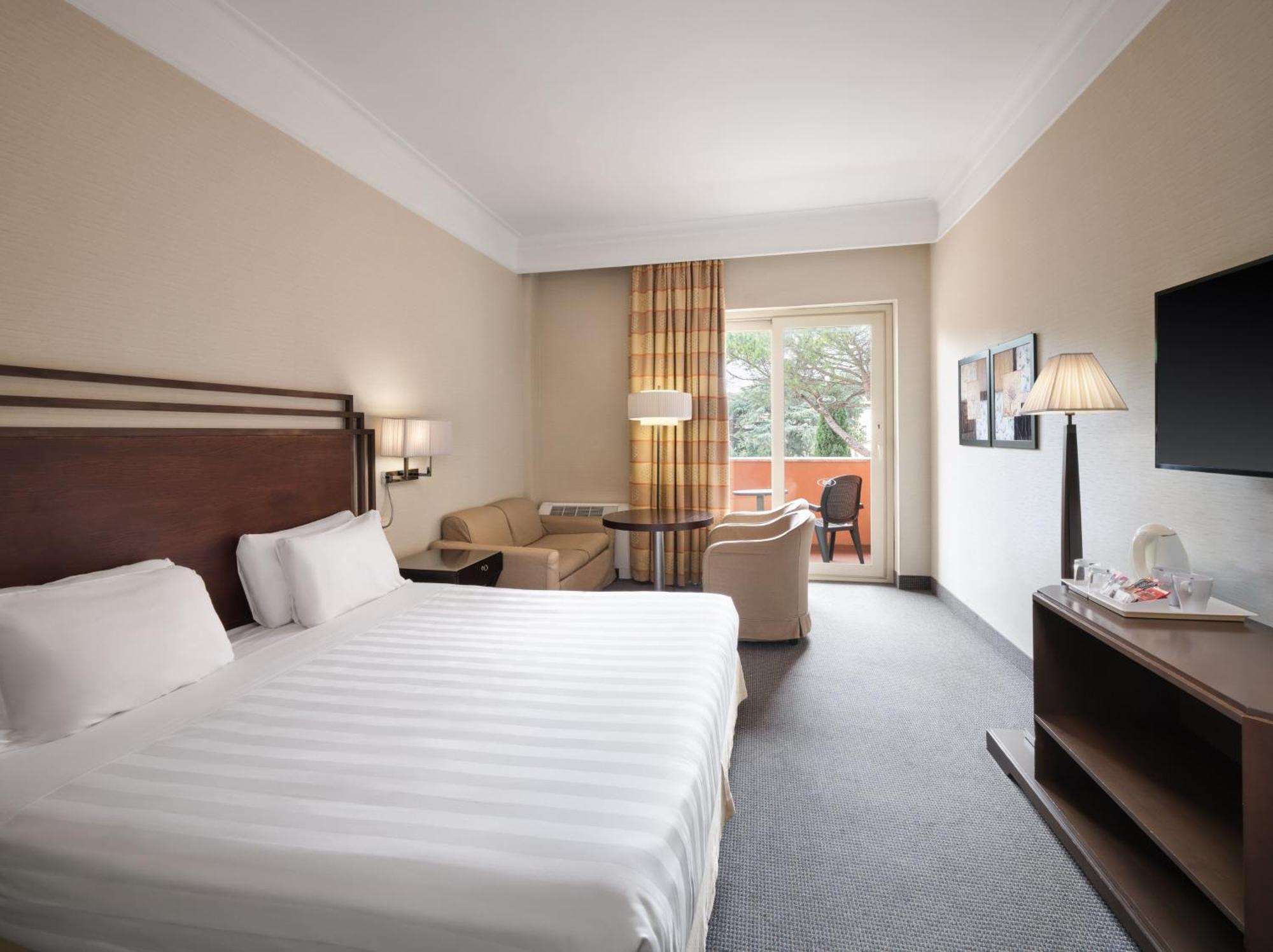 Hotell Crowne Plaza St. Peter's By Ihg 4*