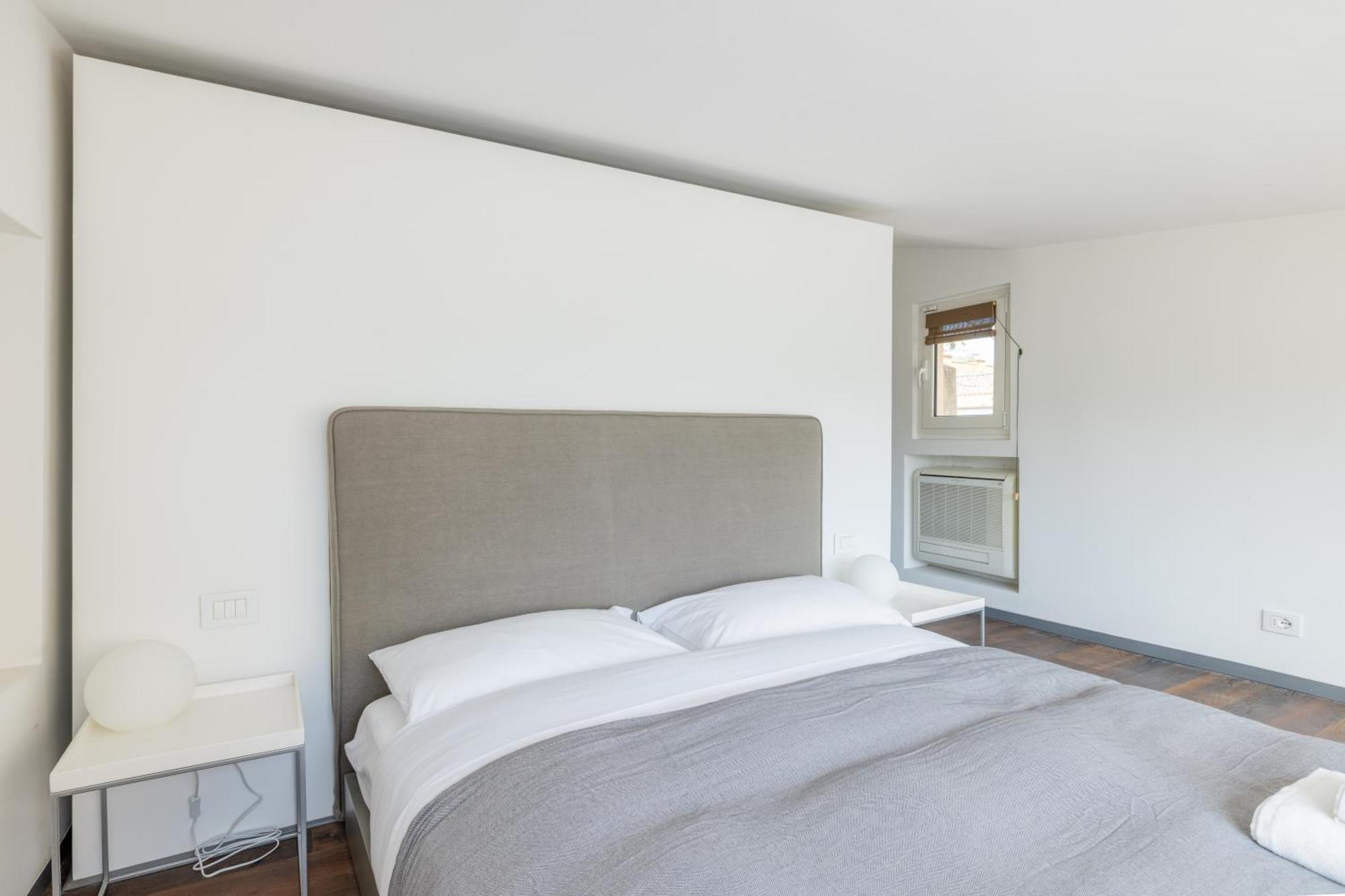 Farnesi Terrace Penthouse *