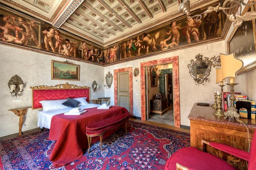 Piazza Navona Historical Palace Roma