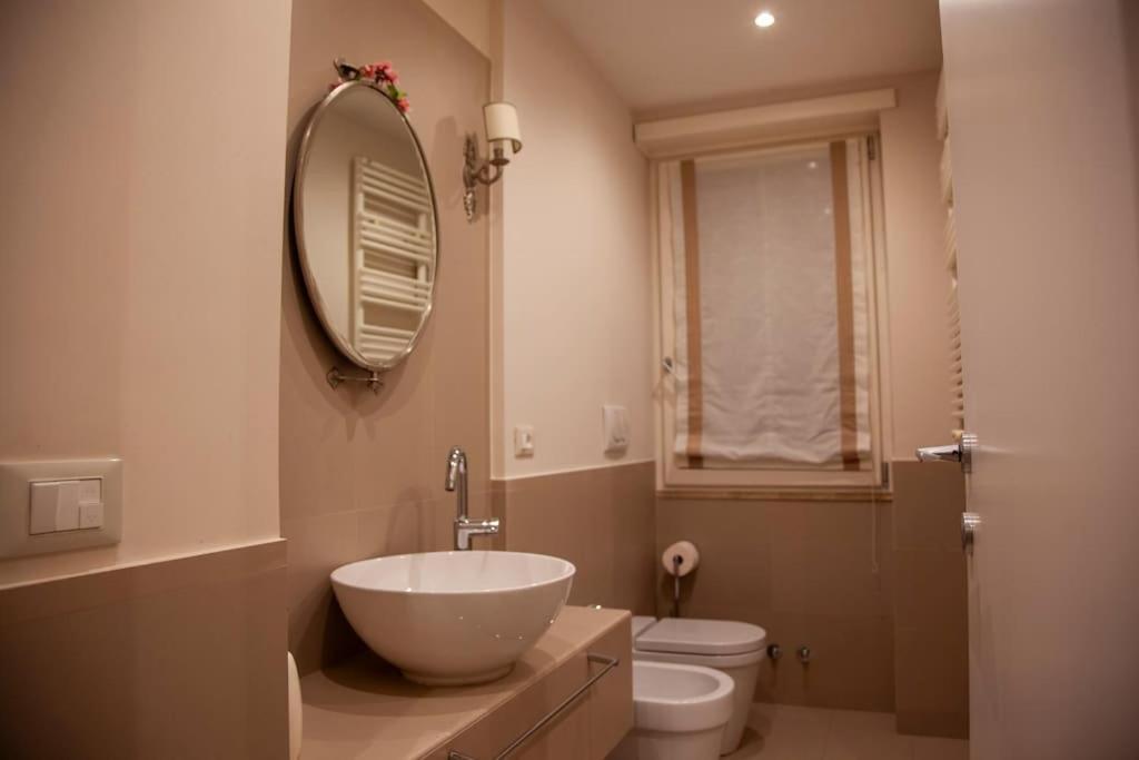 Roma, Gemelli Casa Eleganza, Modernista Appartamento