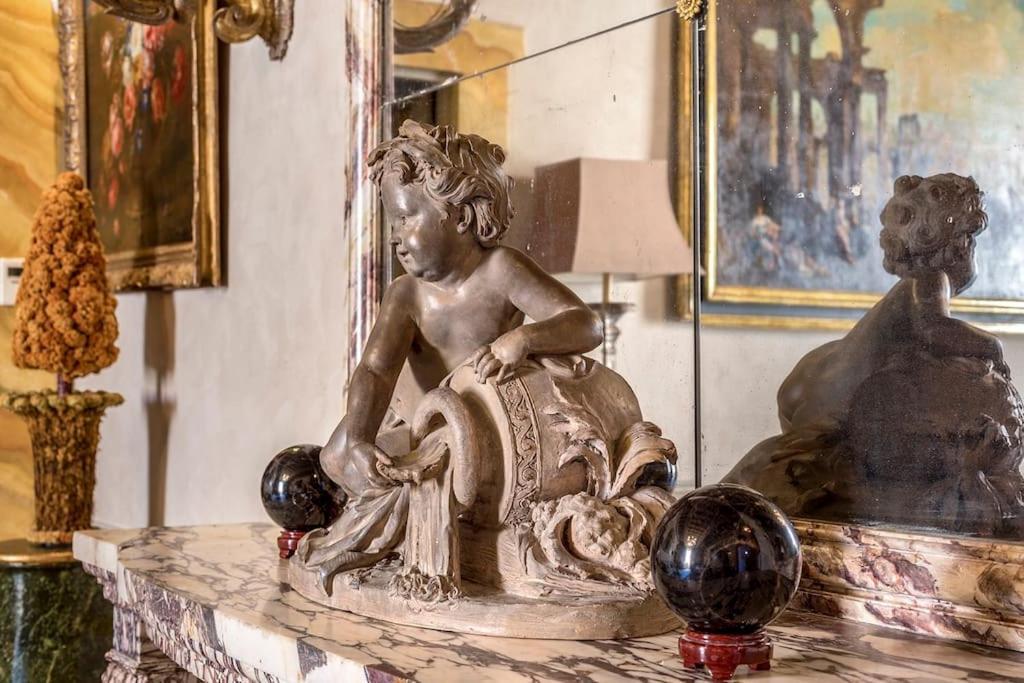 Piazza Navona Historical Palace Roma