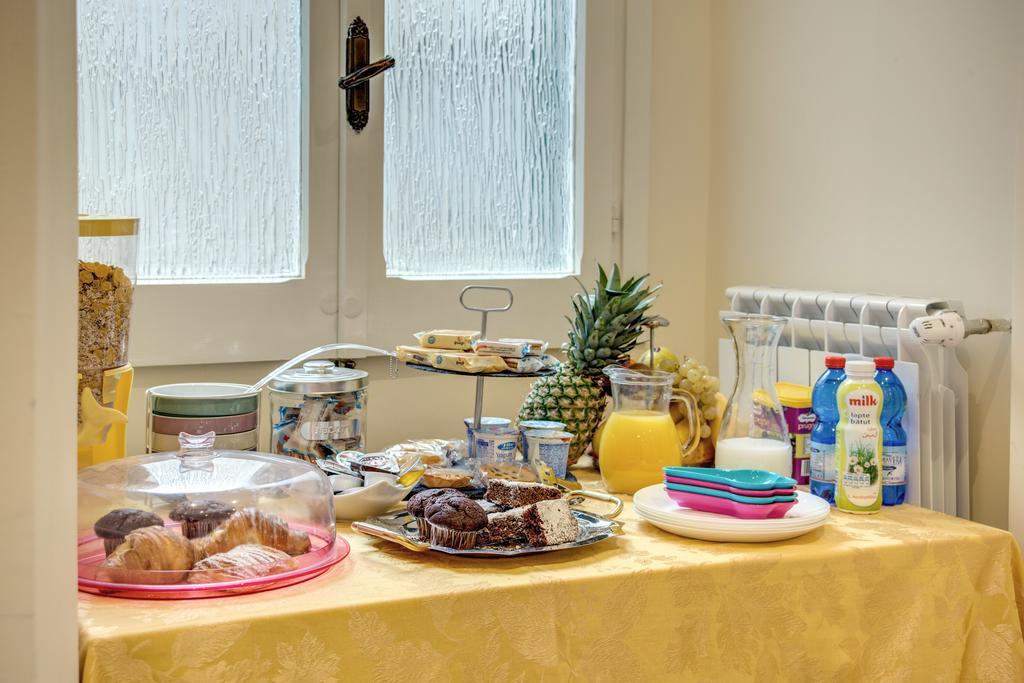 Alojamento de Acomodação e Pequeno-almoço Colosseo 28 Roma