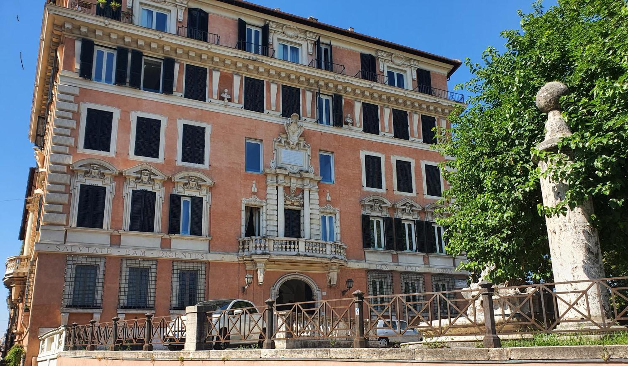 Palazzo Marescalchi Belli, Vicino Piazza Di Spagna Apartamento *