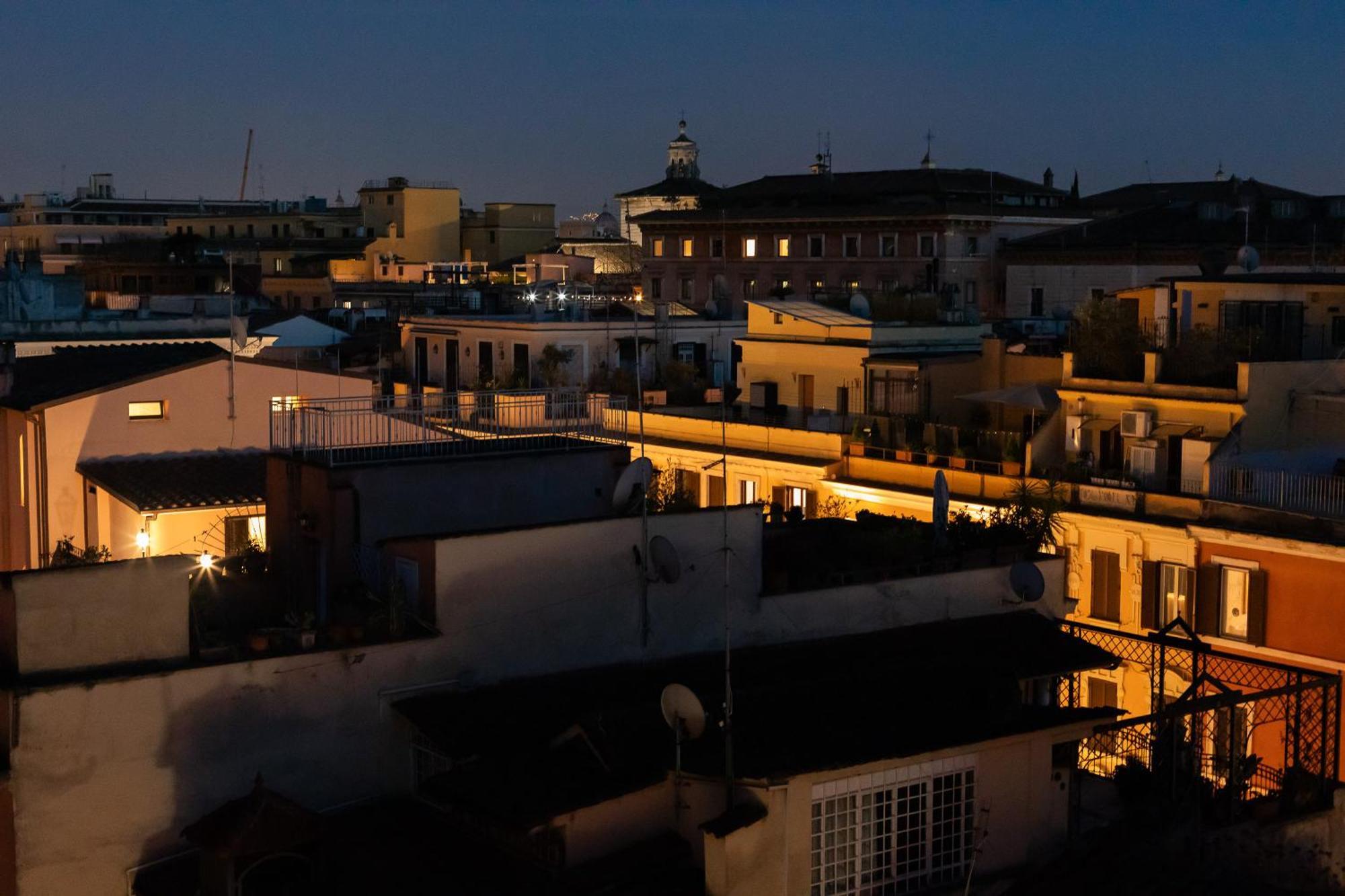 Penthouse In Exclusive Borgo Pio District Leilighet Roma