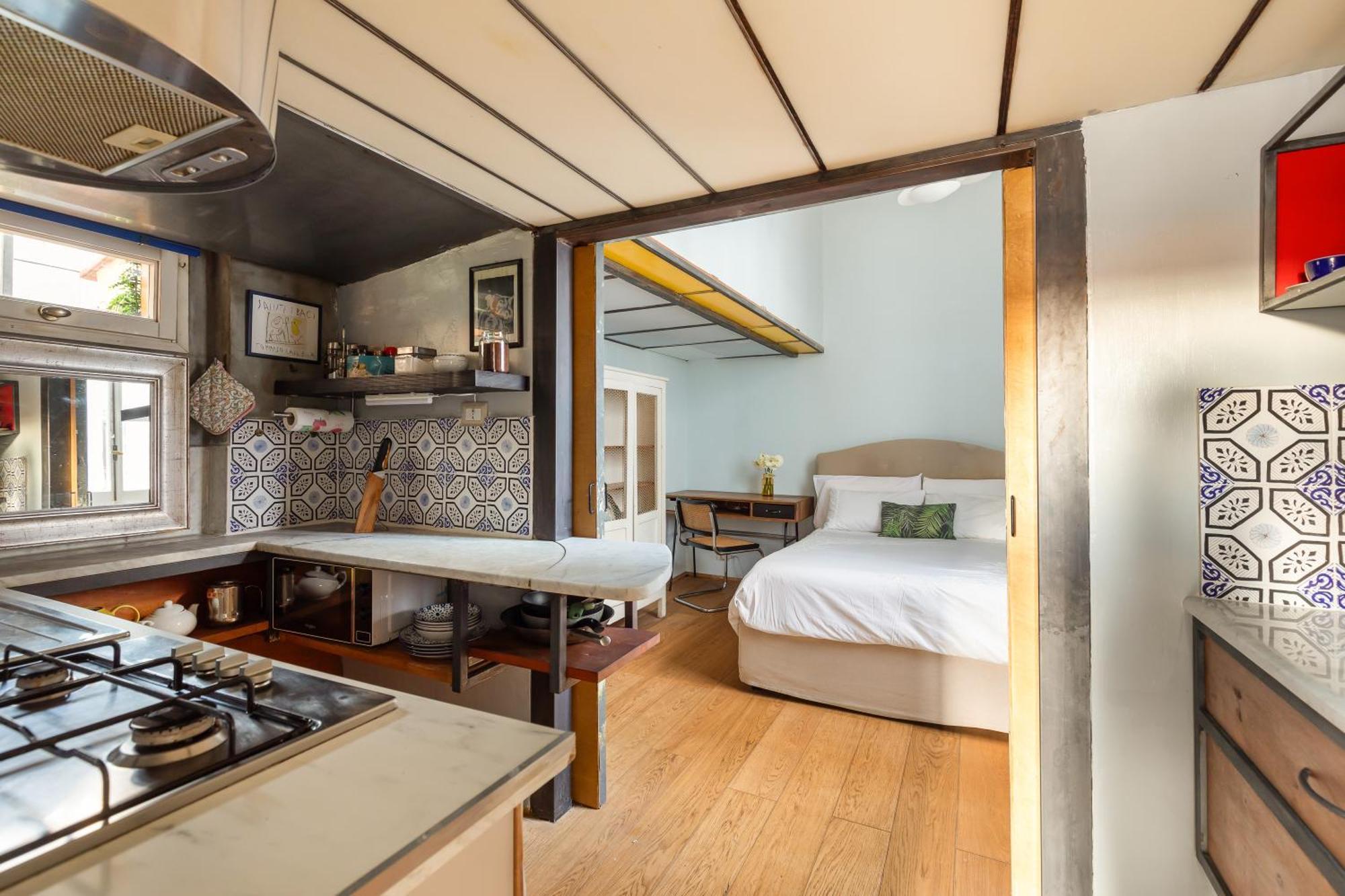 Leilighet Penthouse In Exclusive Borgo Pio District *