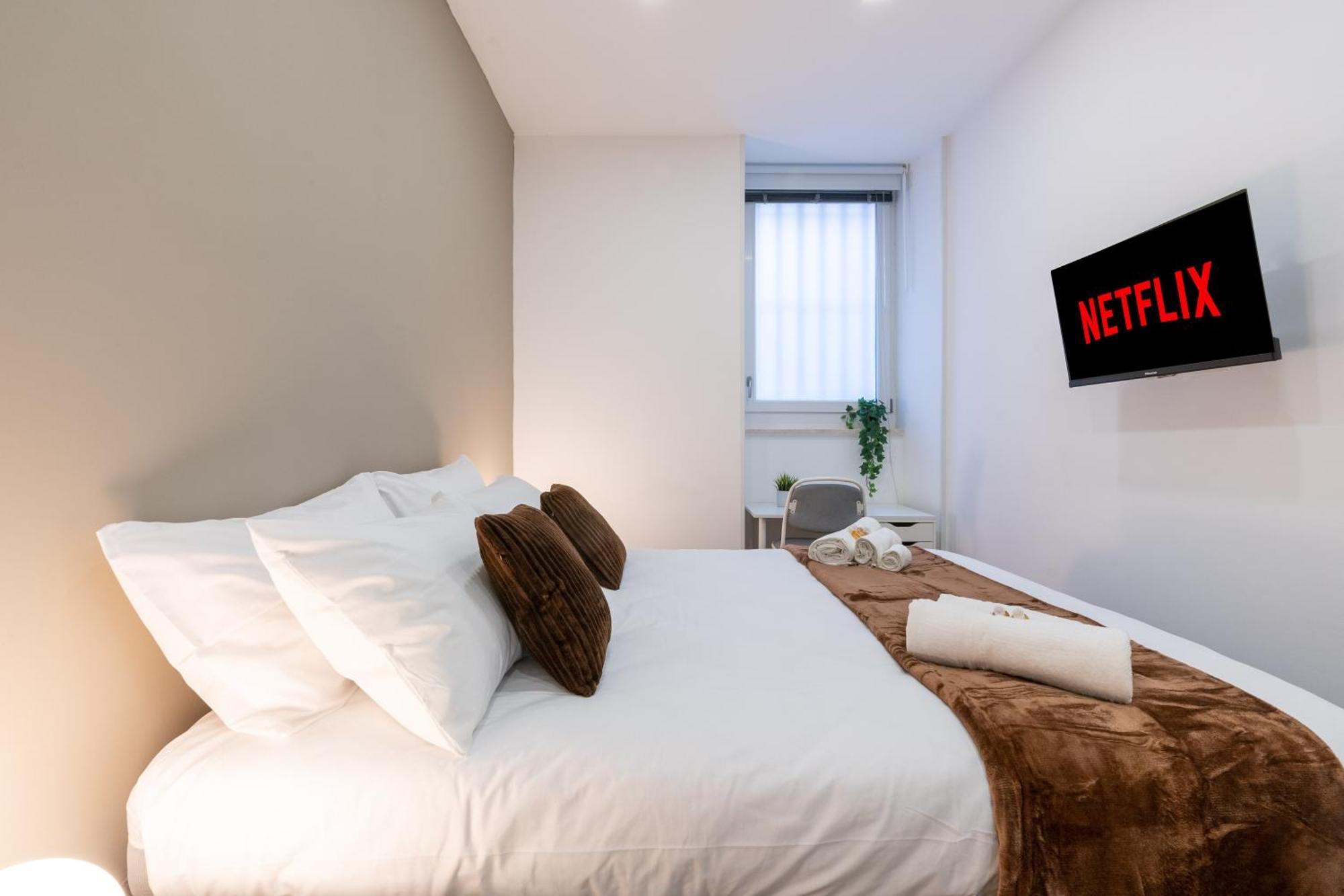 {10 Minutes From Centre} Free Wi-fi & Netflix Roma