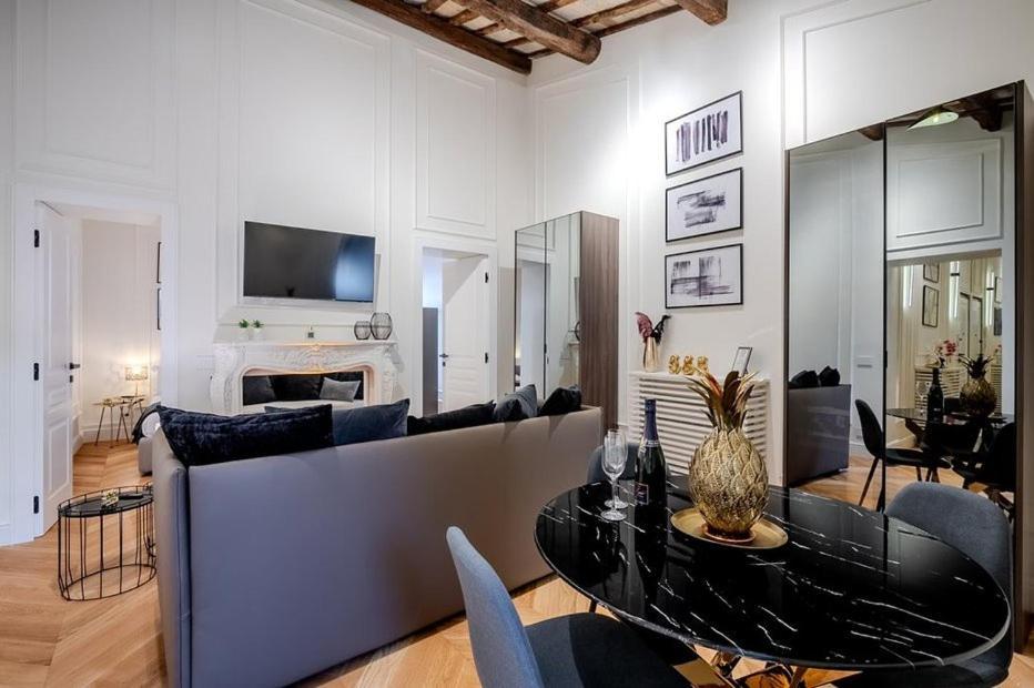 Acque Romane Piazza Di Spagna Apartment