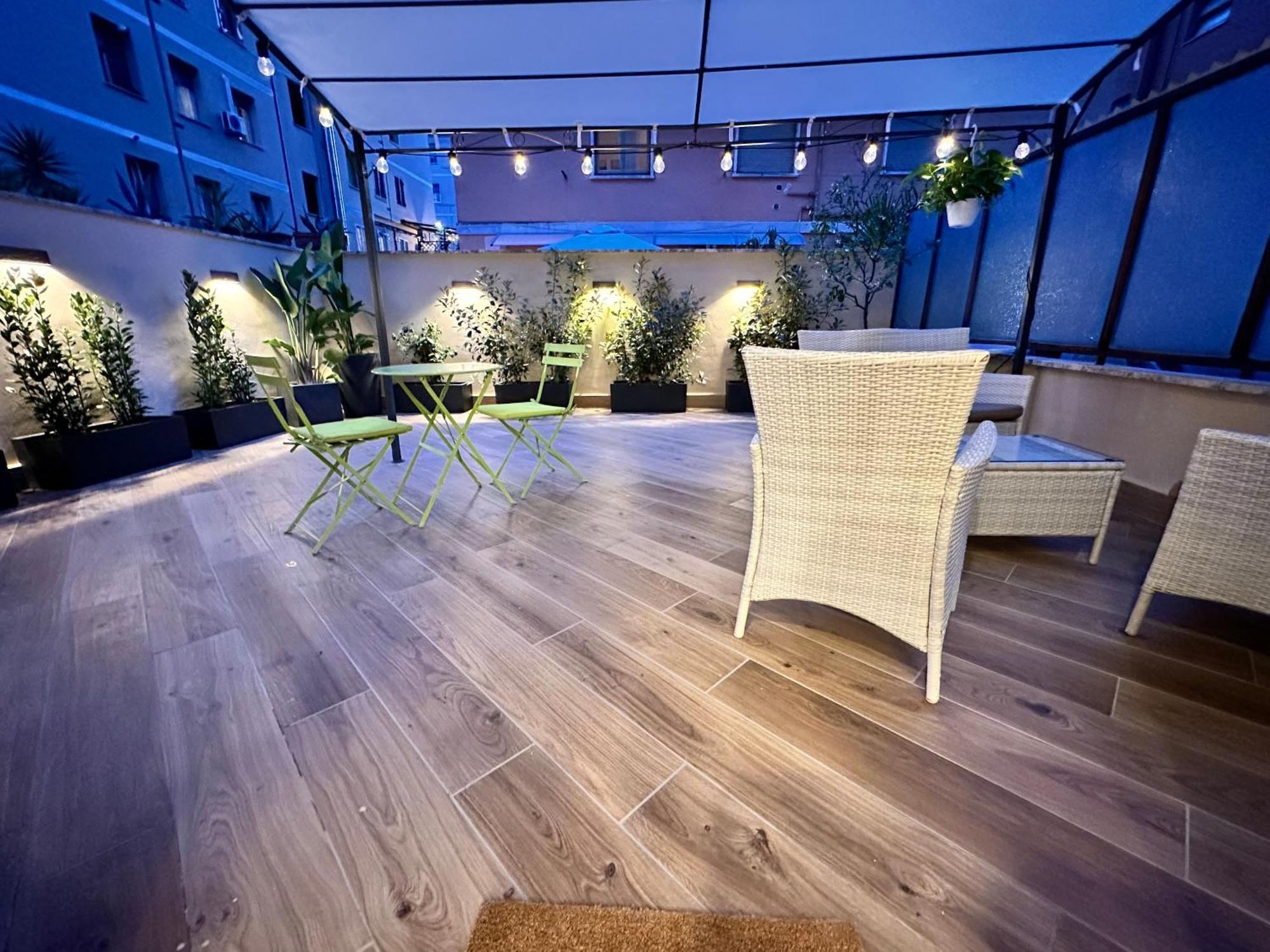 Peaceful 2 Bedrooms With Patio, Near Metro A * Roma