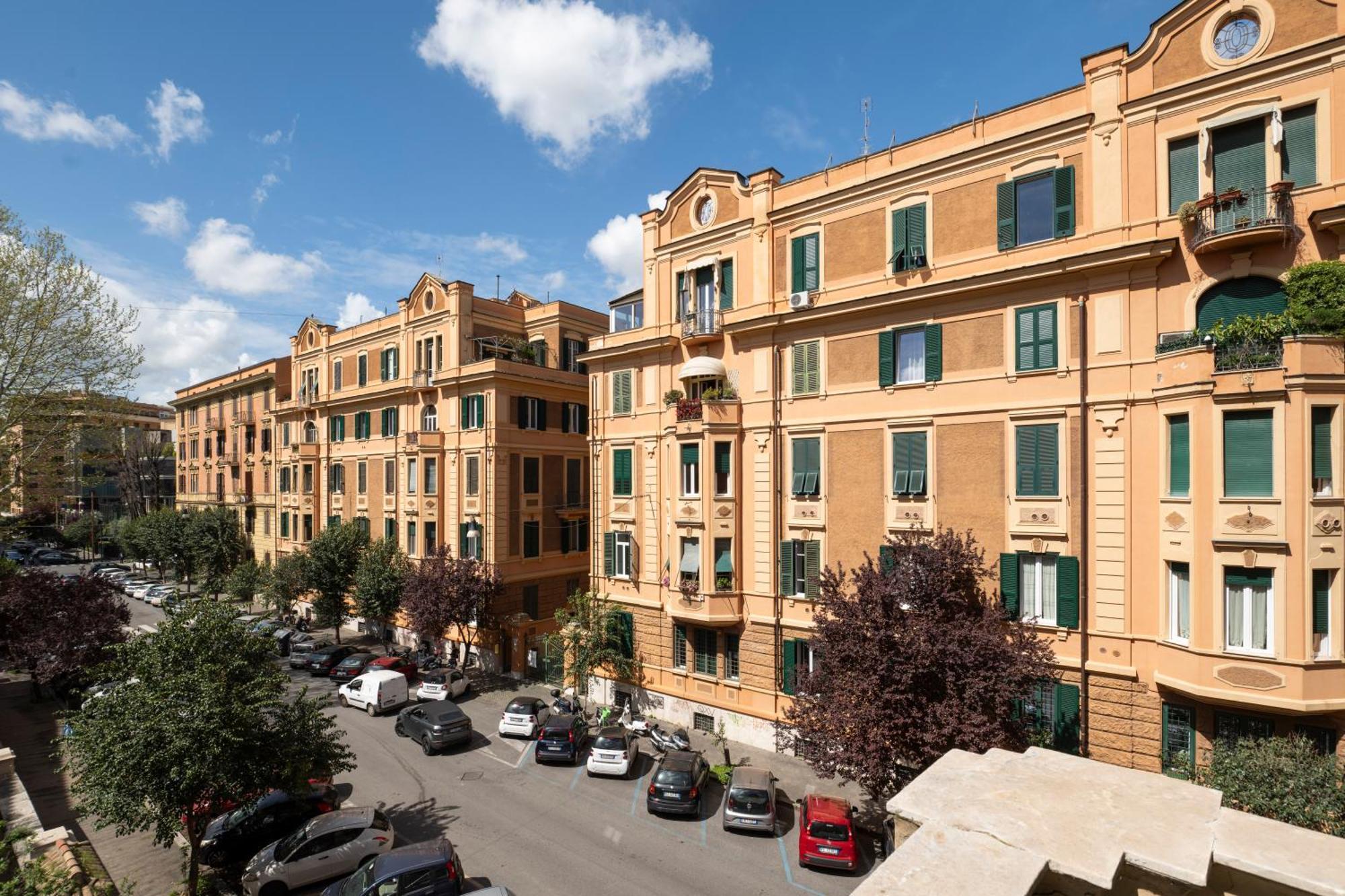 Bed & Breakfast Ferrari 2*