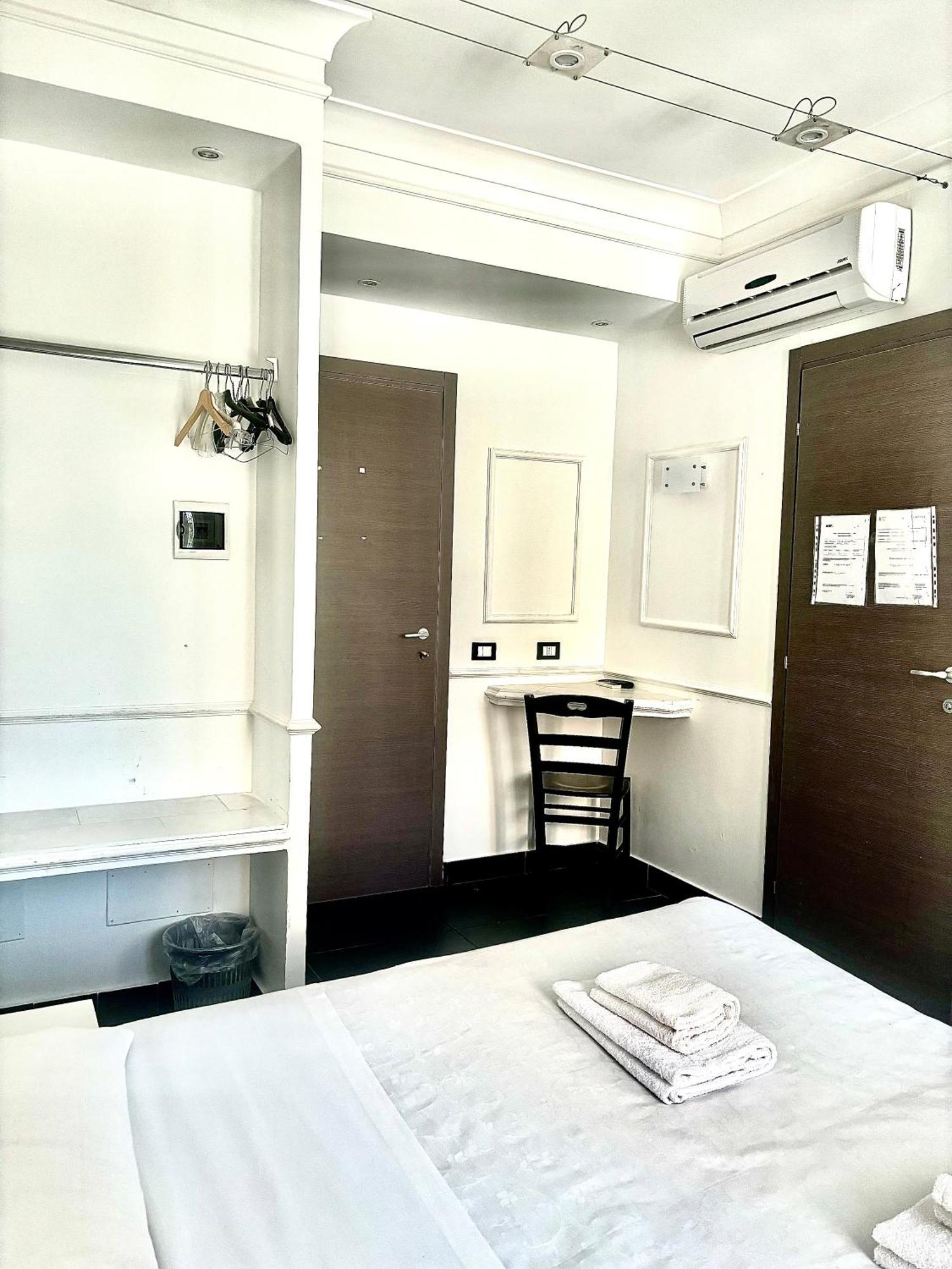 Hostal Palace *