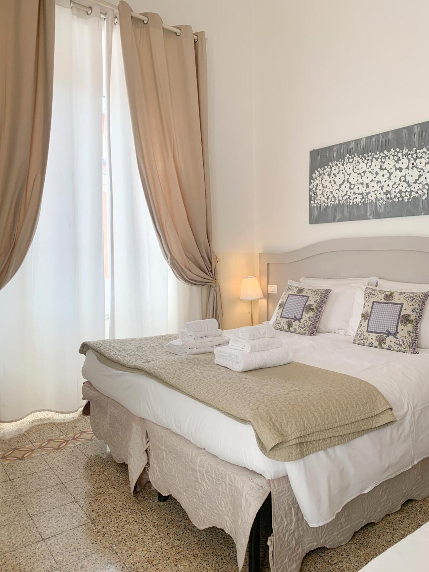Biancorèroma Bed & Breakfast