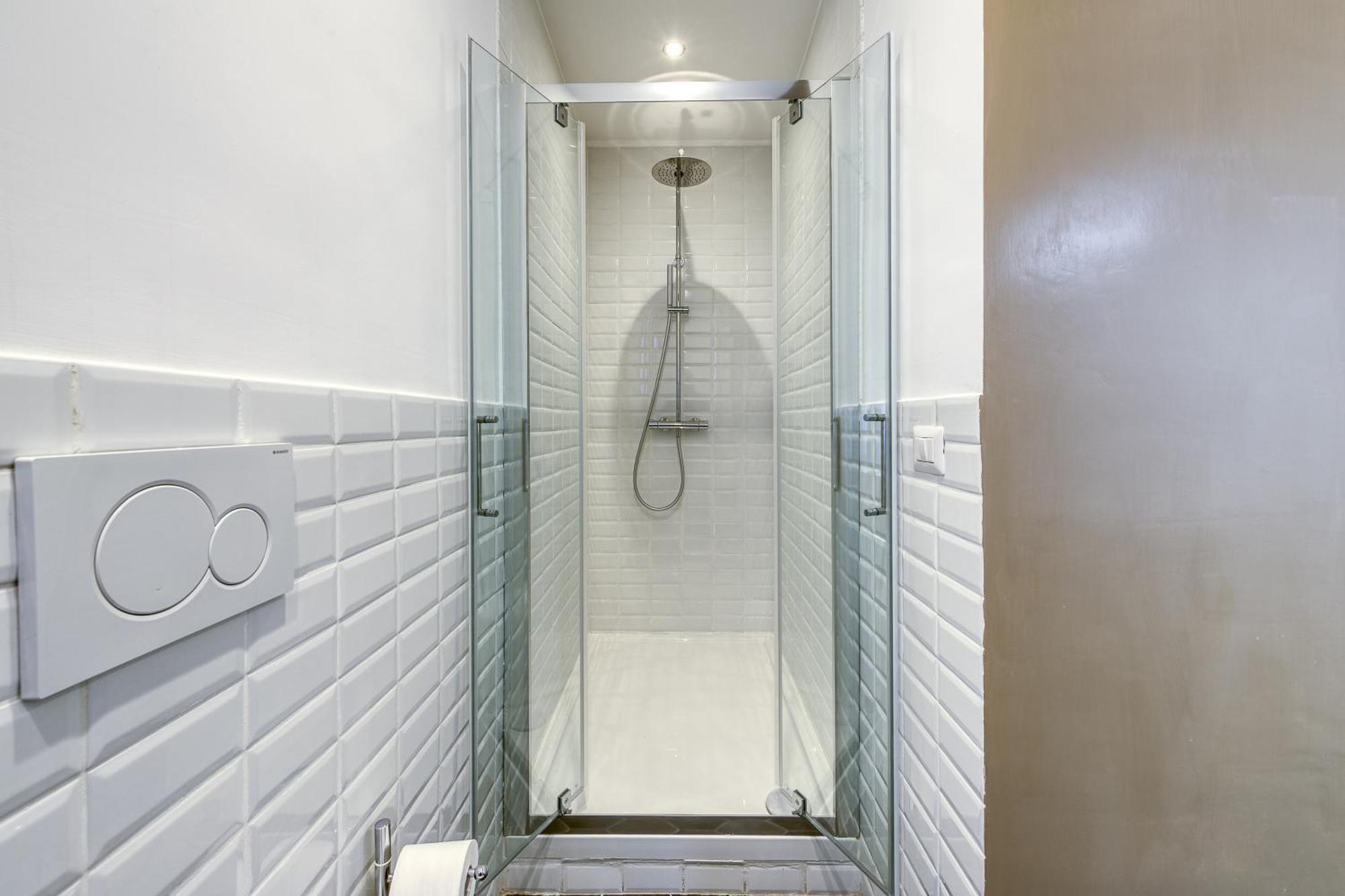 Apartment Clausim Domus: New Brightful Flat Next To The Vatican *
