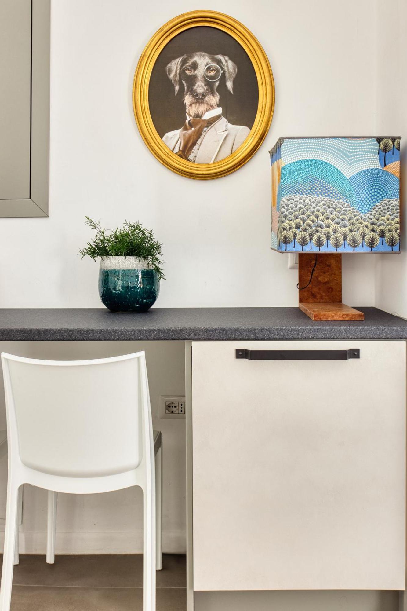 Clausim Domus: New Brightful Flat Next To The Vatican