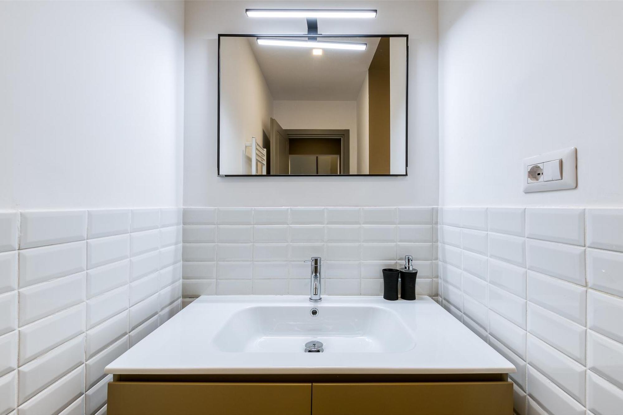 Clausim Domus: New Brightful Flat Next To The Vatican Rom