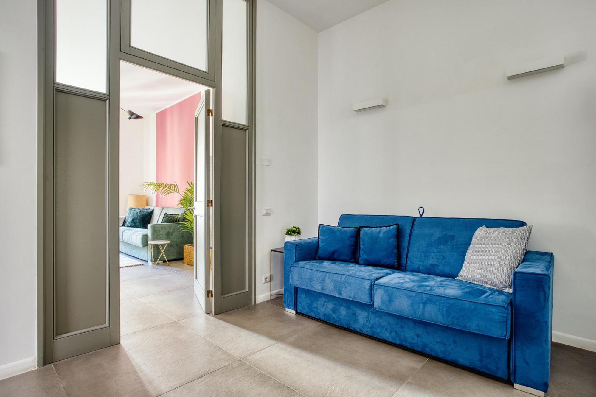 Clausim Domus: New Brightful Flat Next To The Vatican *