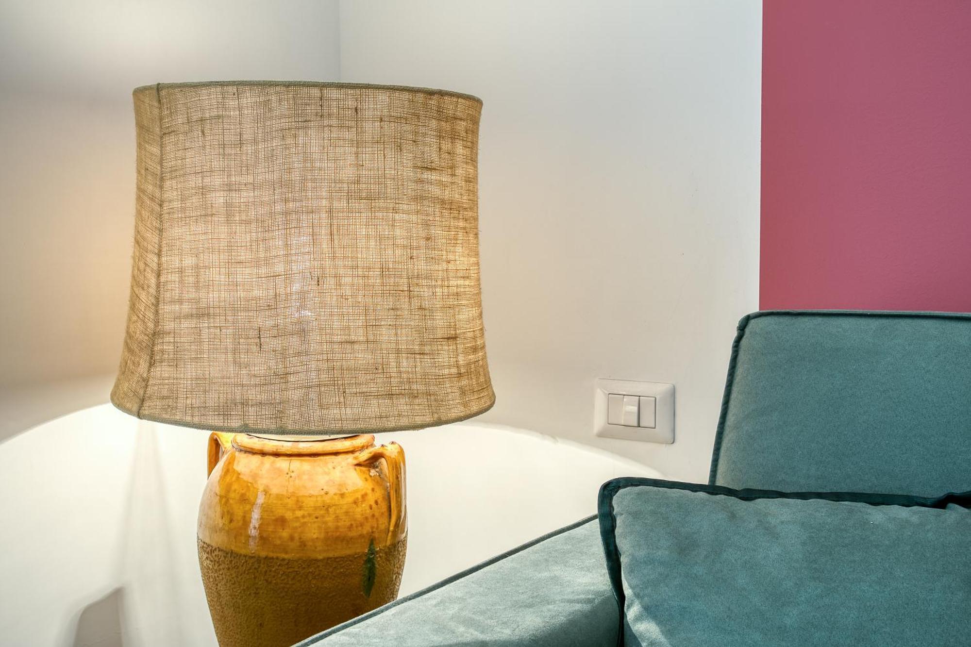 Clausim Domus: New Brightful Flat Next To The Vatican