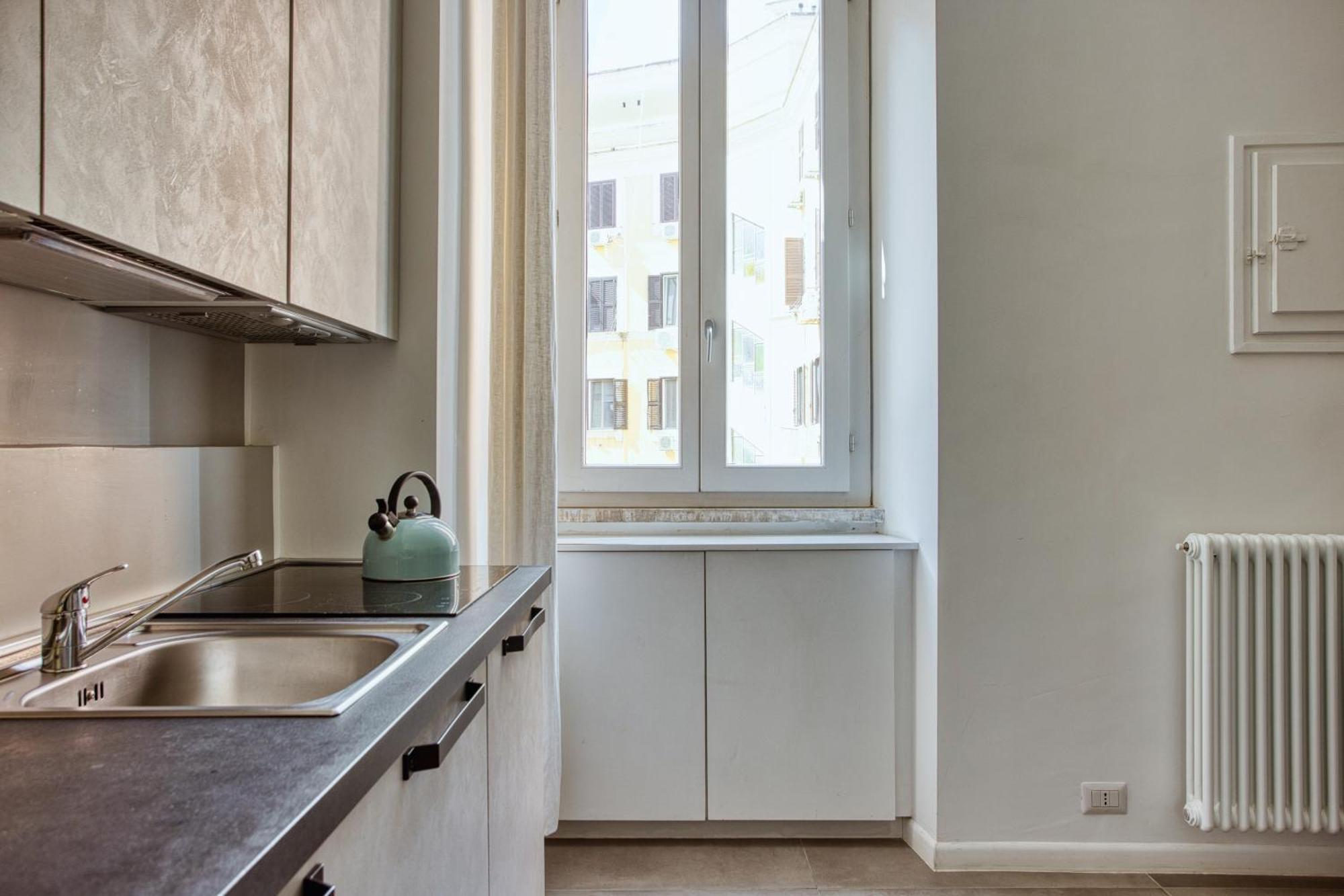 Clausim Domus: New Brightful Flat Next To The Vatican Rom